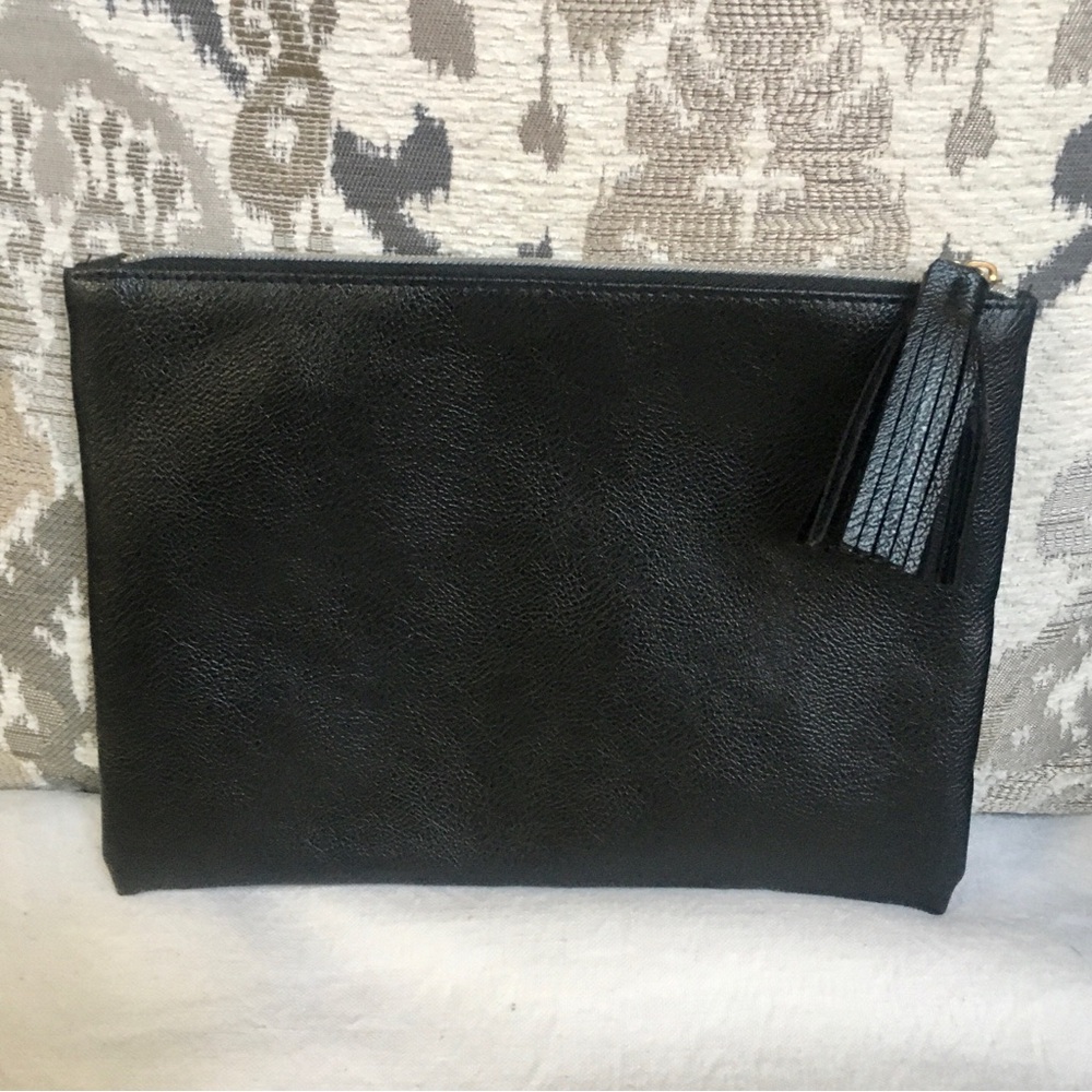 Makeup Essentials Bag - Picture 3 of 3